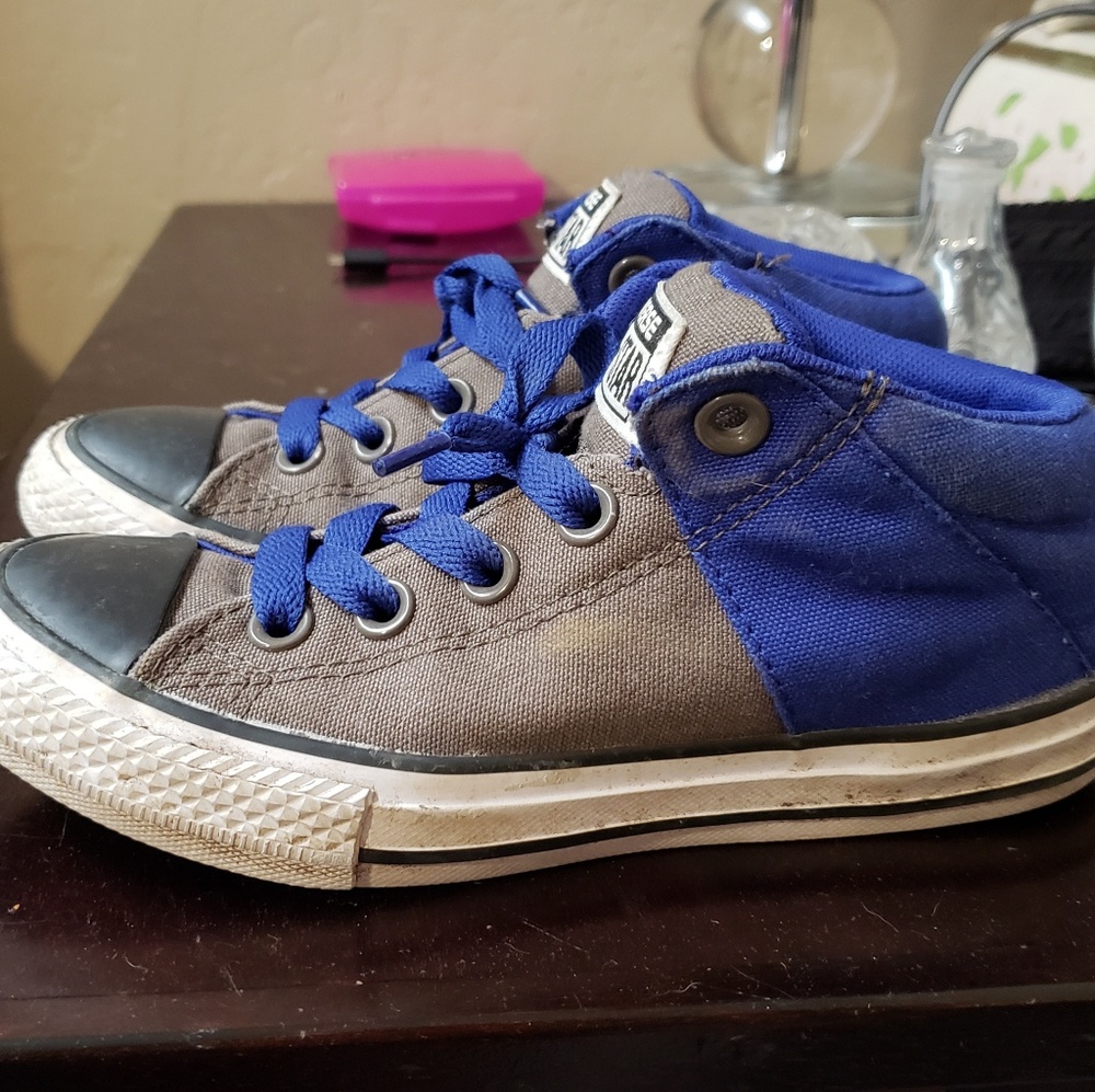 Sneakers